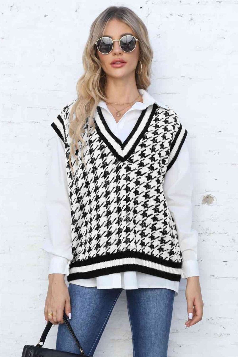 Ribbed V-Neck Sleeveless Sweater - 3 Colors - Luxe Shopping