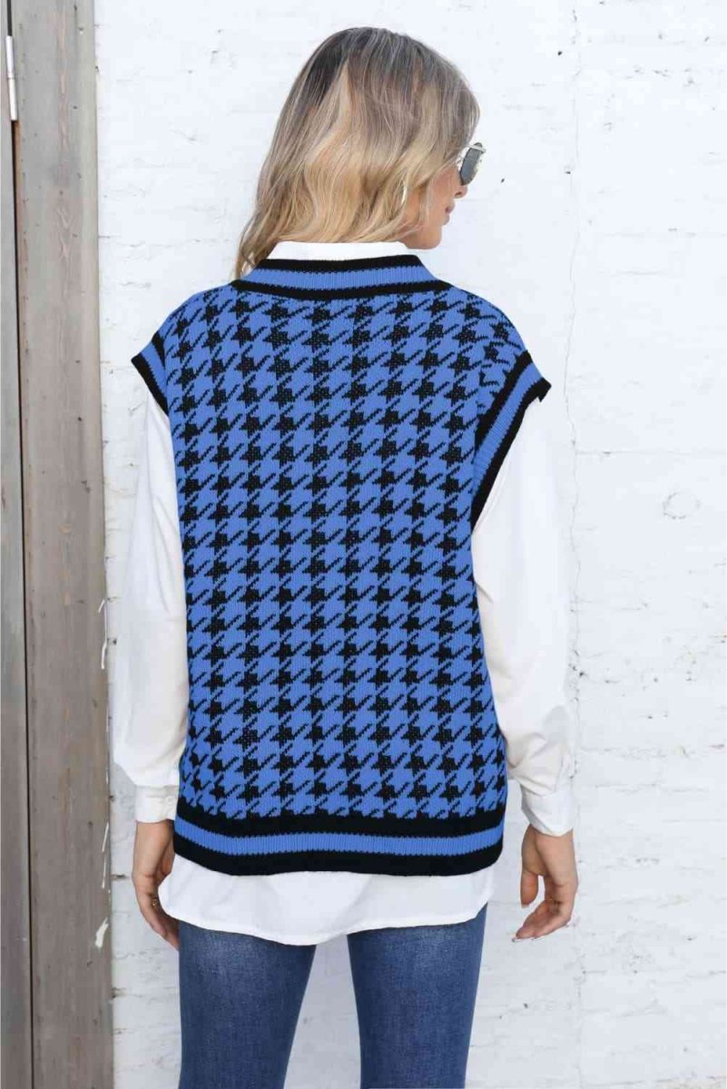 Ribbed V-Neck Sleeveless Sweater - 3 Colors - Luxe Shopping